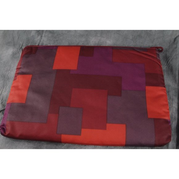 Marc By Marc Jacobs Corvette Red Multi-Color 13" Zippered Laptop Case Sleeve ANB - Picture 5 of 12